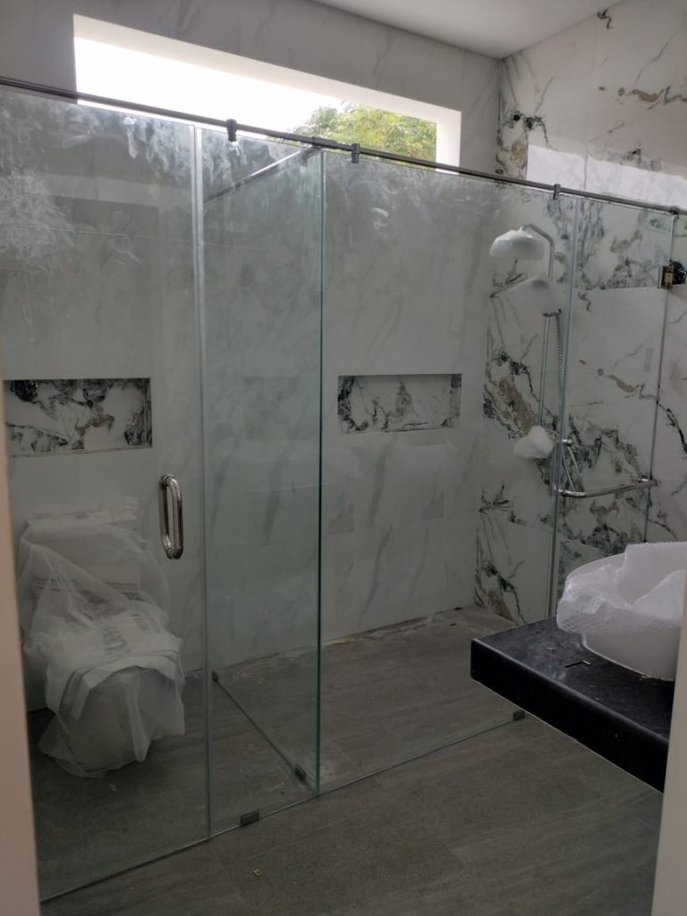 shower screen kaca laminated