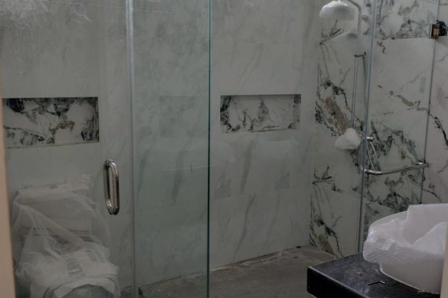shower screen kaca laminated